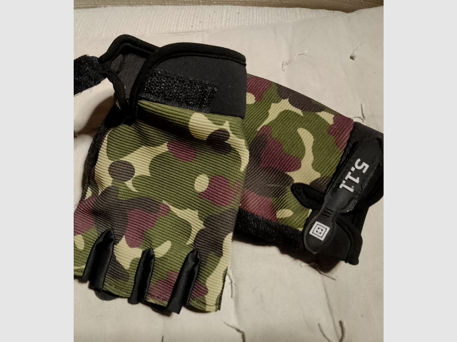 guanti senza dita leggeri con motivo mimetico camouflage Airsoft Softair cecchino pesca abbigliamento Paintball