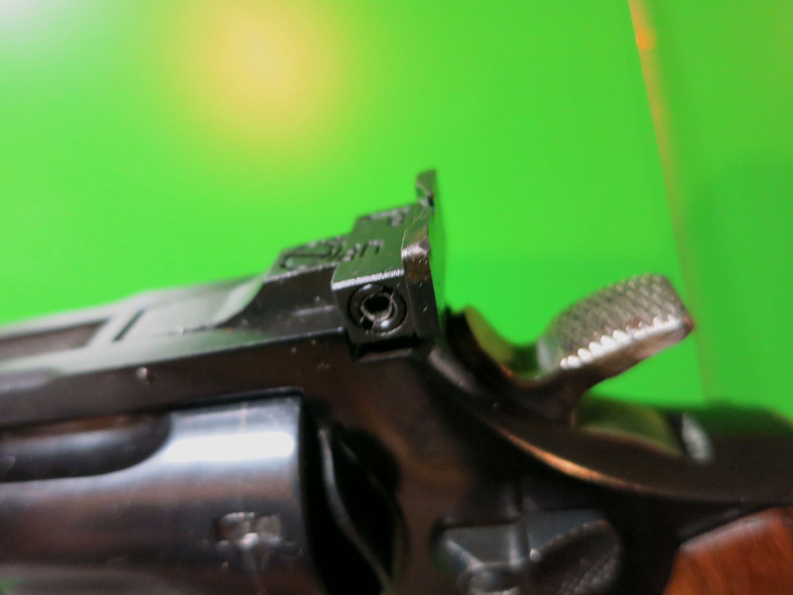 Revolver deportivo TAURUS Mod. 96, cal. .22lr, clon del S&W K-22 #27-