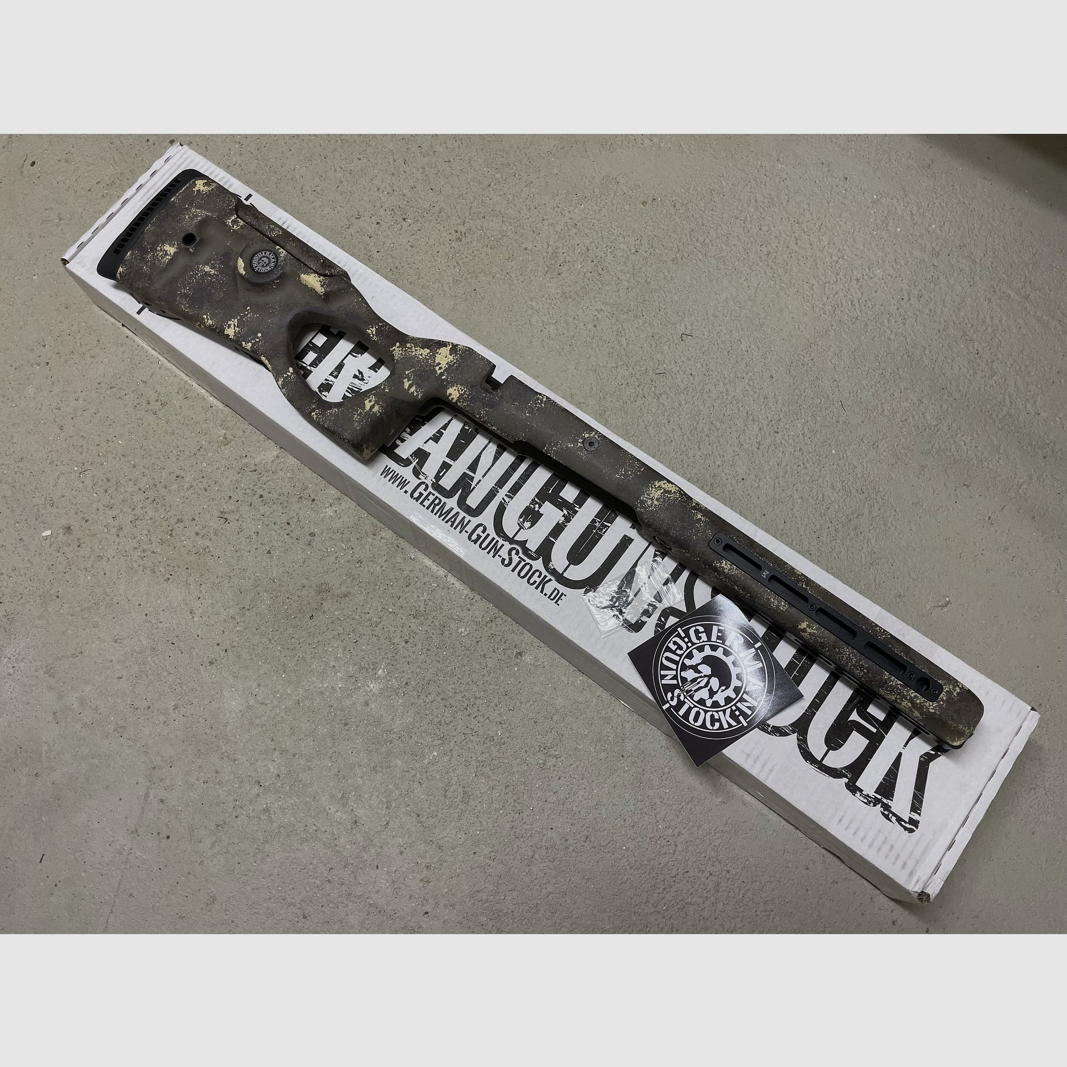 Crosse allemande „Outlaw“ pour Savage Short Action