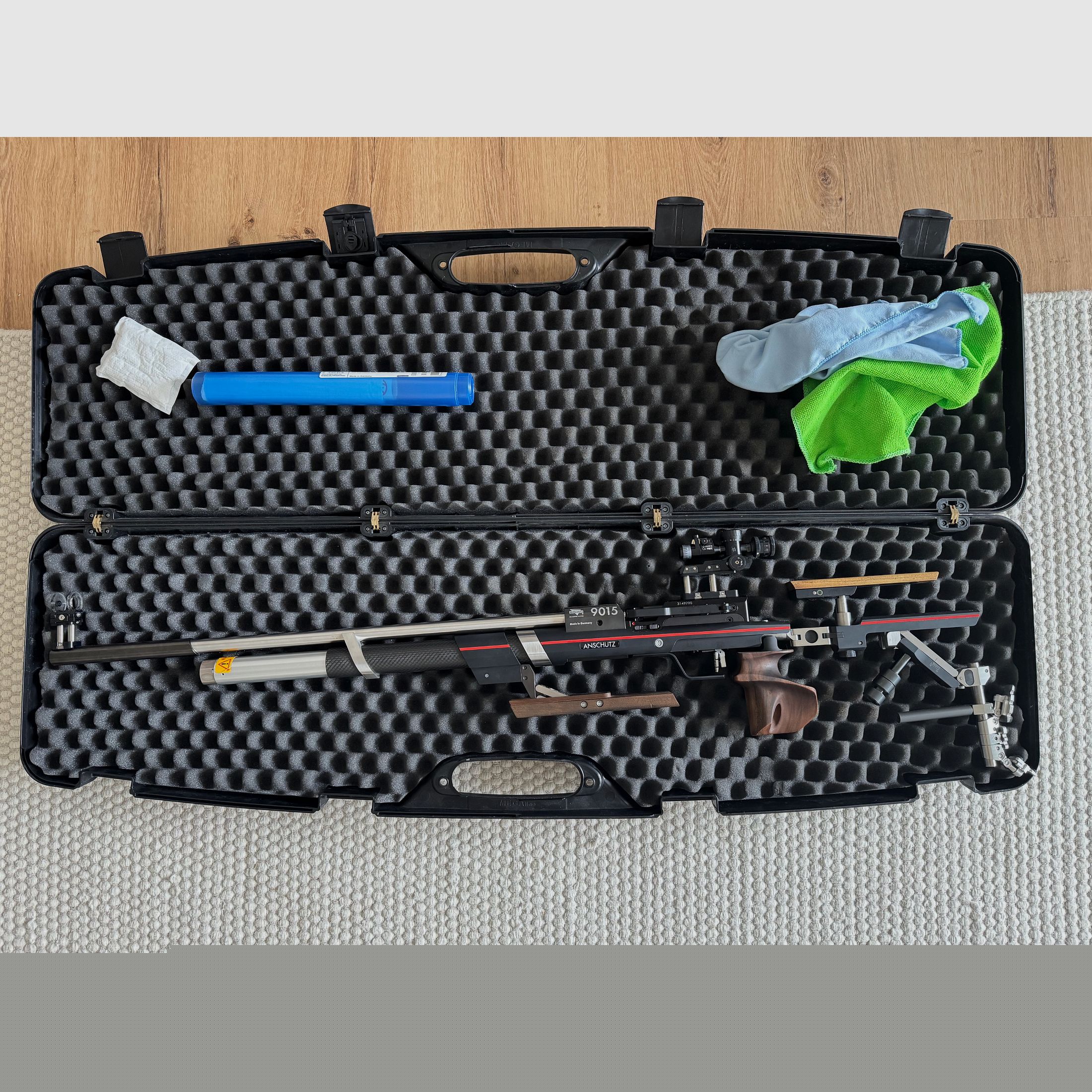 Anschütz 9015  One Matchgewehr mit viel MEC Zubehör