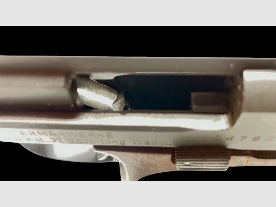 ERMA ESP85A  im Kaliber .32 SW  und Wechselsystem .22 lr