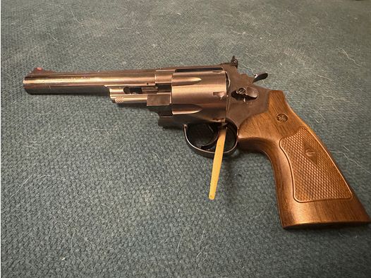 Vends pistolet à air 44 Magnum