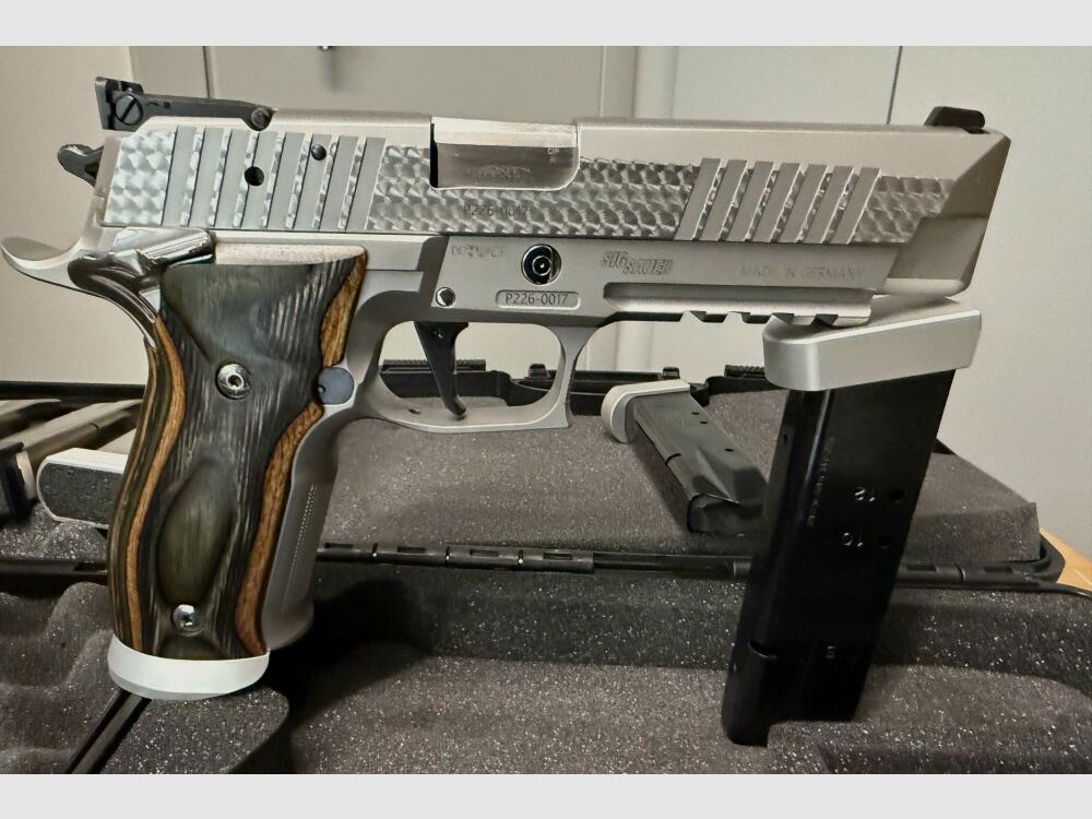 SIG Sauer P226 + Wechselsystem .40S&W, 9mmLuger