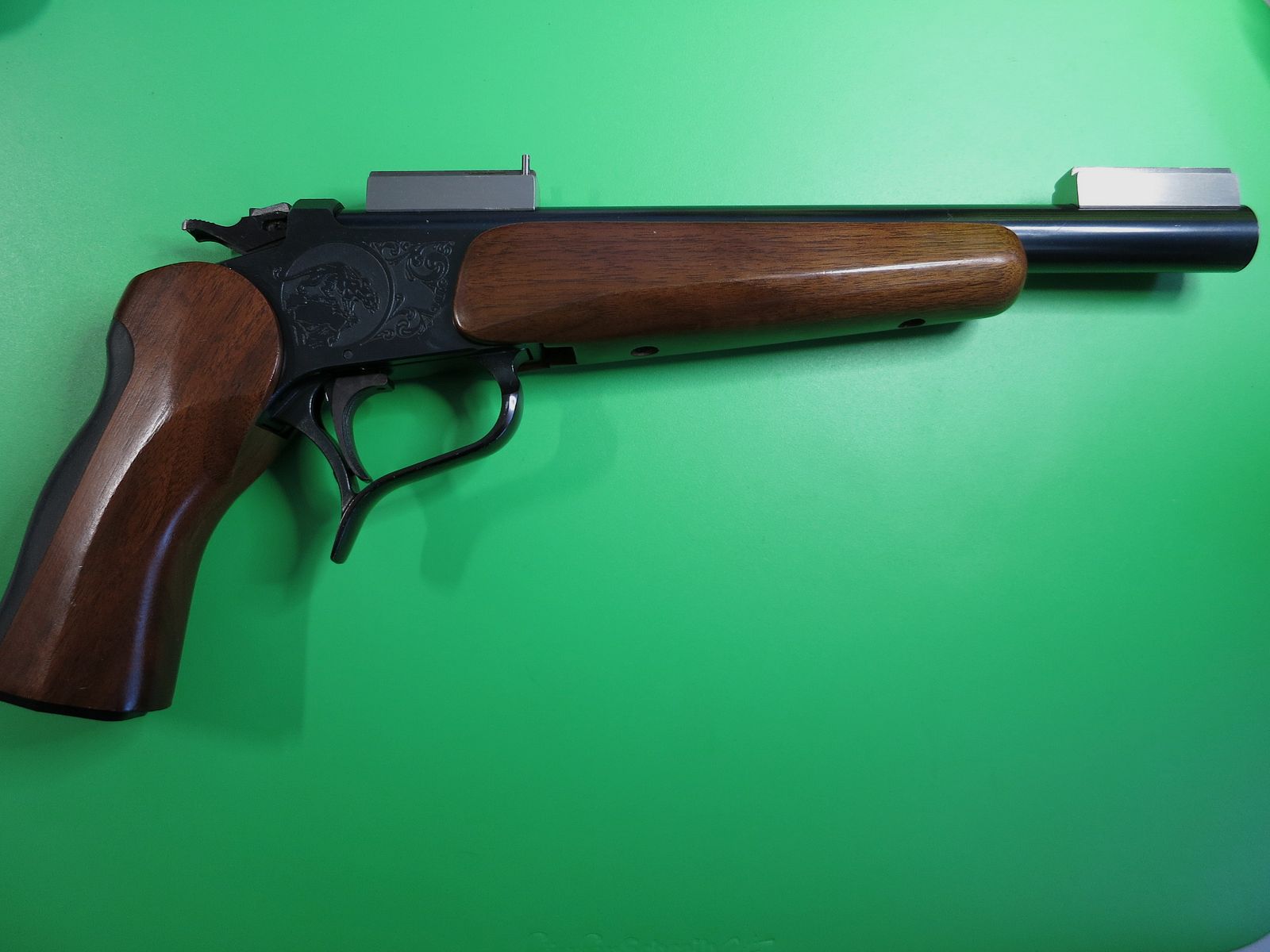 Pistolet jednorazowy Thompson-Center Contender G2, kal. .22 Hornet, 2. generacja     #72+73