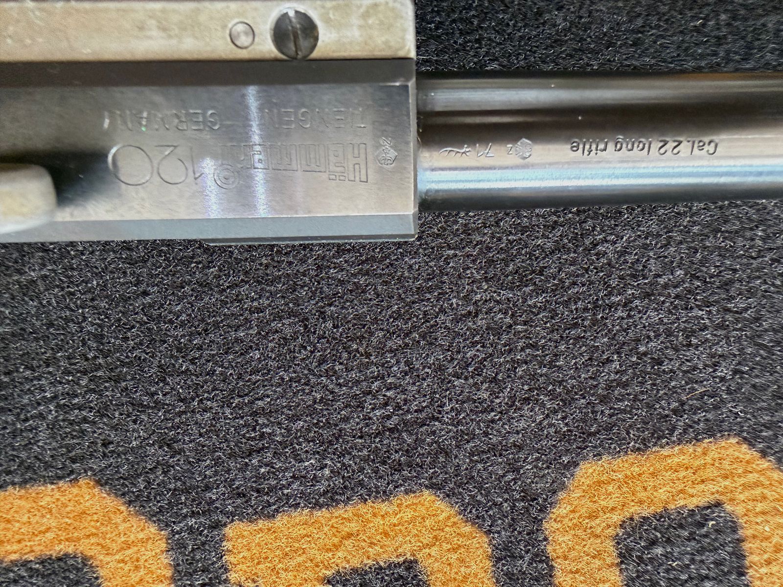 Freie Pistole Hämmerli  22lr mit orthopädischen Griff 