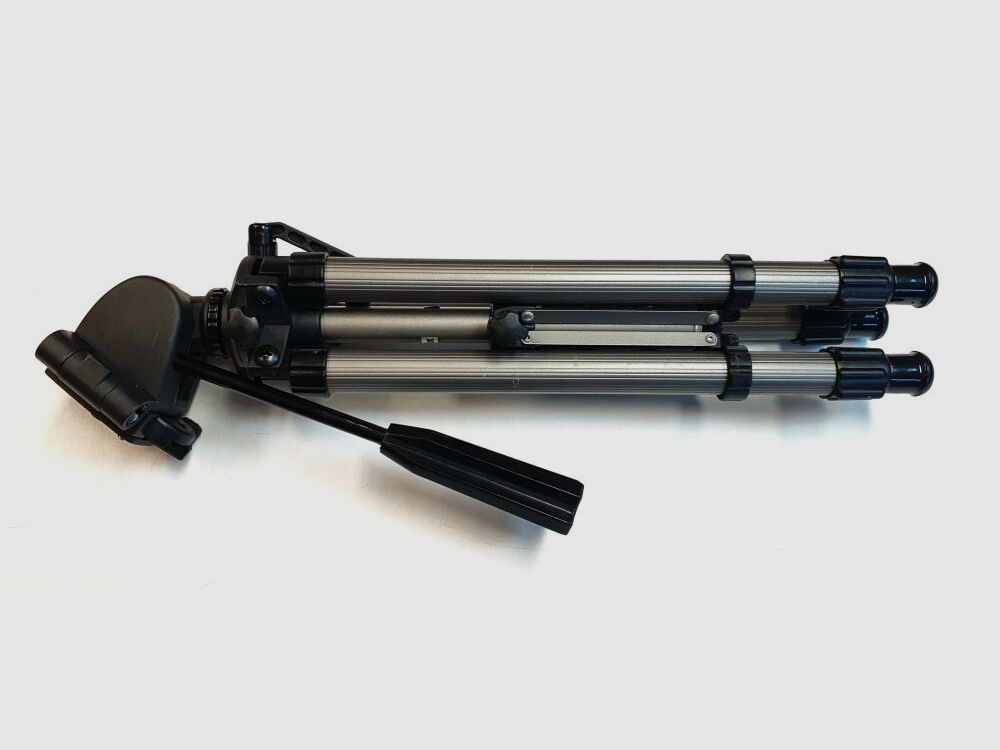 Dörr DANUBIA Dörr Danubia Spektiv D-60S / 25X mit Dreibeinstativ