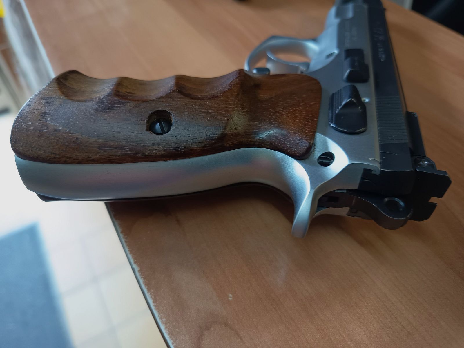 CZ 75 9*19mm, Bild 5 von 11