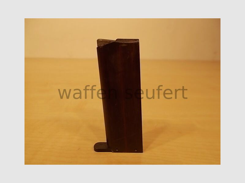 Reck P8 magazine for pistol