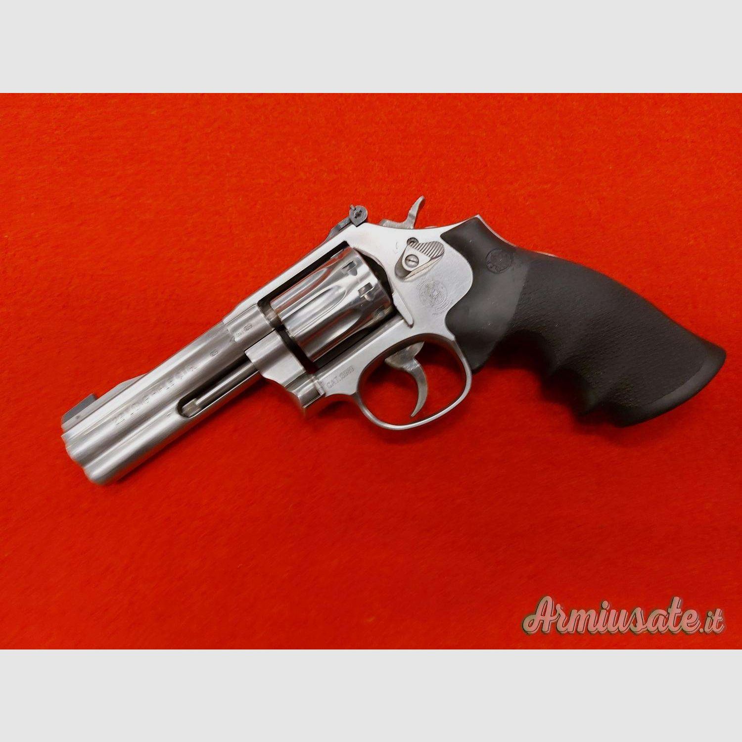 Revolver Smith & Wesson 617 Cal.22 L.R. 10 Coups, image 1 sur 5