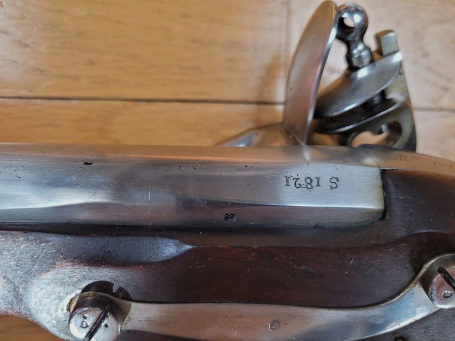 Wunderschöne Steinschlossbüchse Modell 1816 – Voltigeur-Waffe – Saint-Étienne Mai 1821 Schöne einheitliche Stempel – Wunderschönes Holz Seltene Waffe, Bild 26 von 30