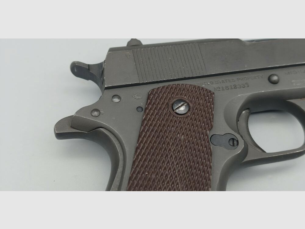 Colt 1911 A1 United States Property U.S. Army R .45Auto