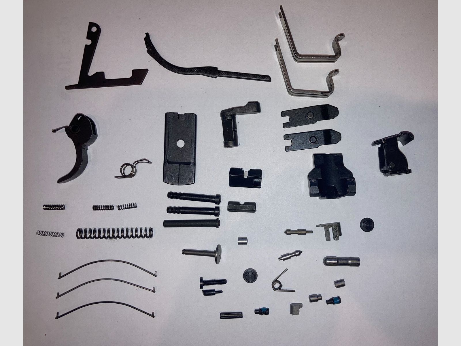 Walther P5 Einzelteile Set mit Griffschalen