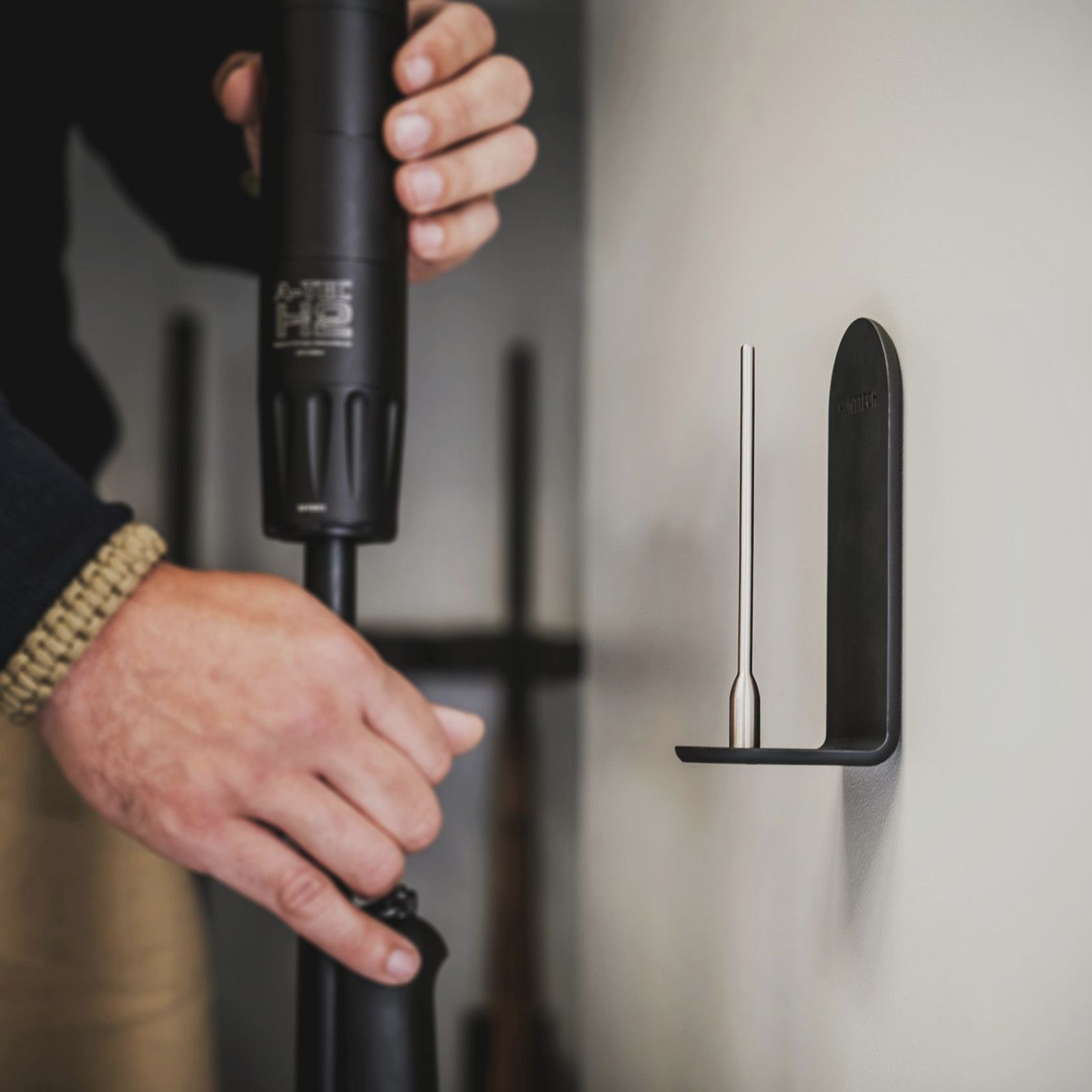 Support de silencieux magnétique HUNTTECH