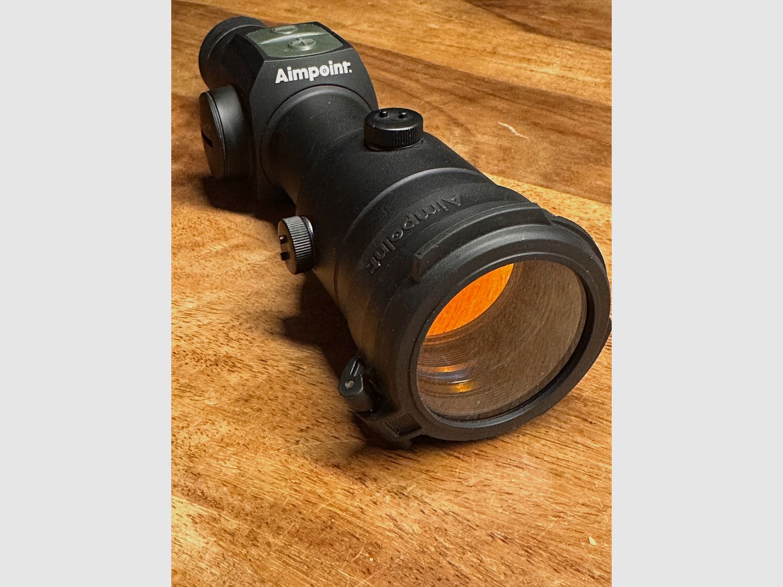 Aimpoint H34S z 2 MOA! Super, 10 strzałów. Celownik punktowy