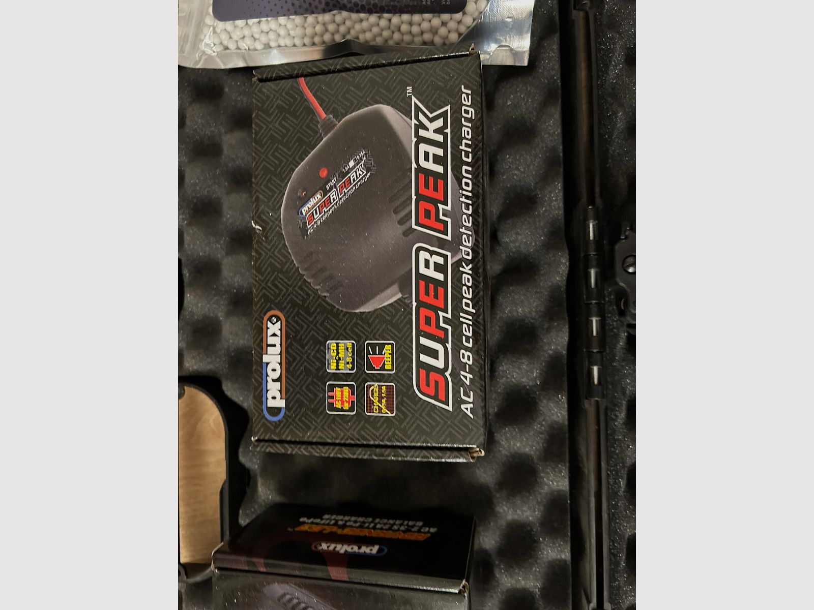 Karabin softair z pistoletem i akcesoriami