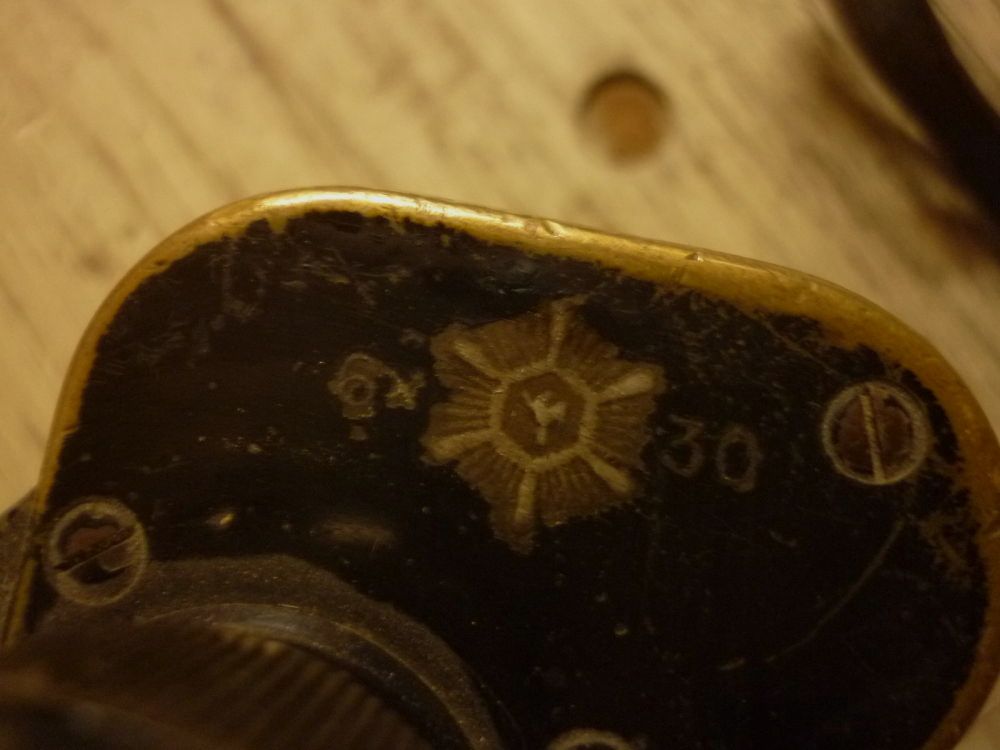 Hensold	 6x30-Dienstglas