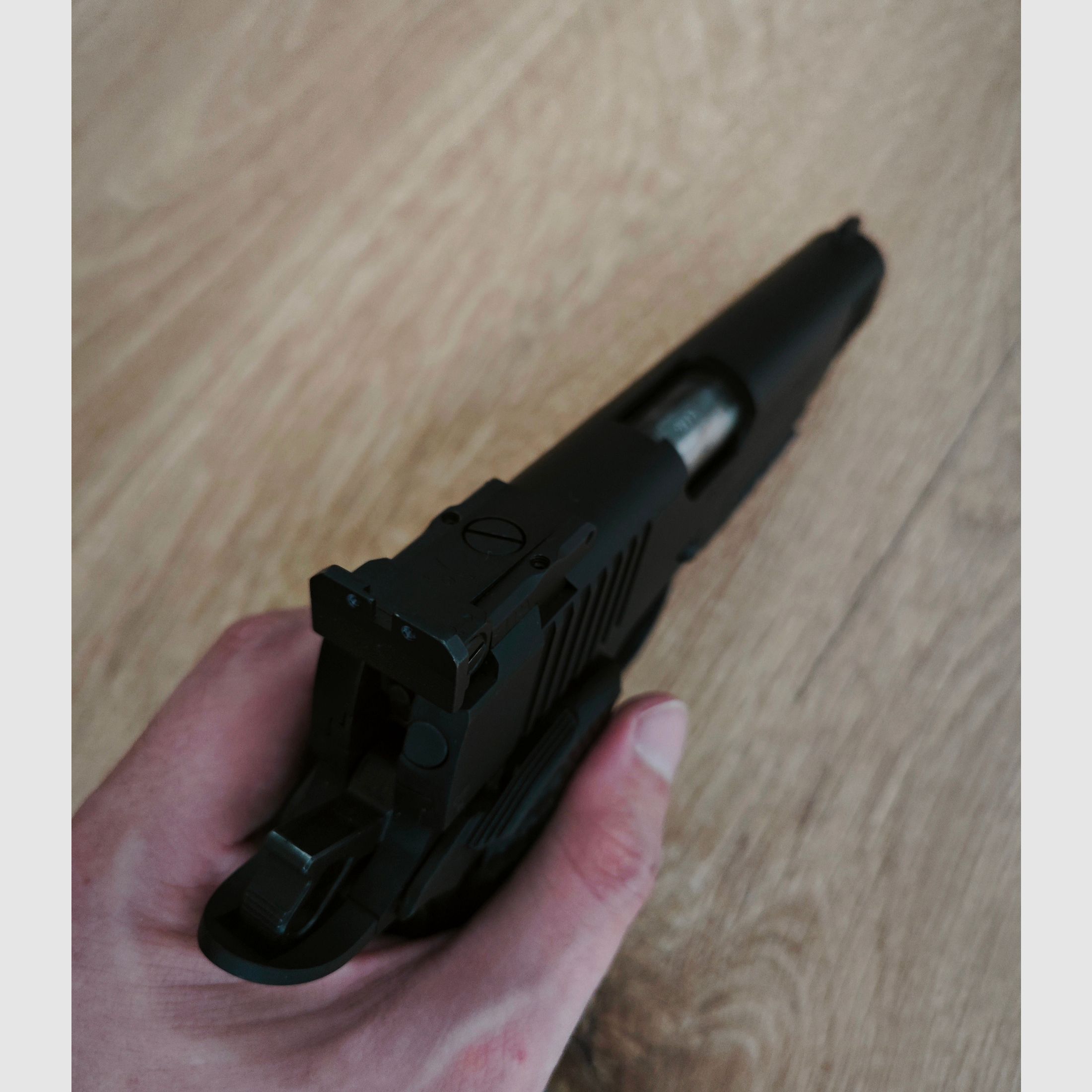 Schmeisser Hugo 1911 - 5 pulgadas - 9mm