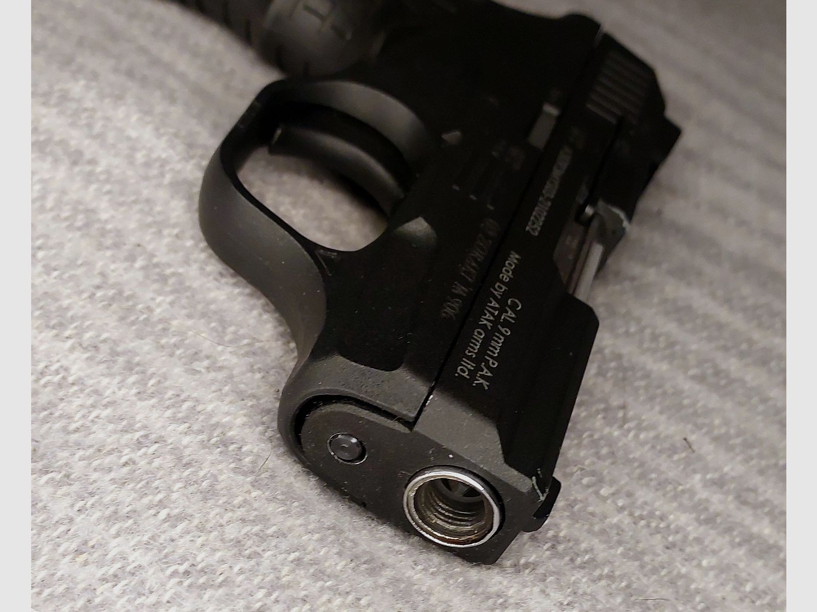 Pistolet d'alarme Zoraki M 906 9mm P.A.K. (PTB 1064) avec holster et 2 chargeurs