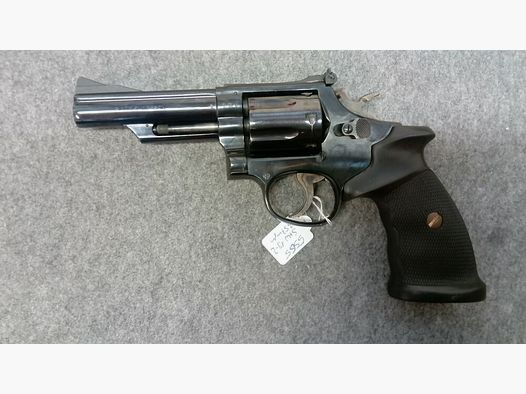 Smith + Wesson 19-2