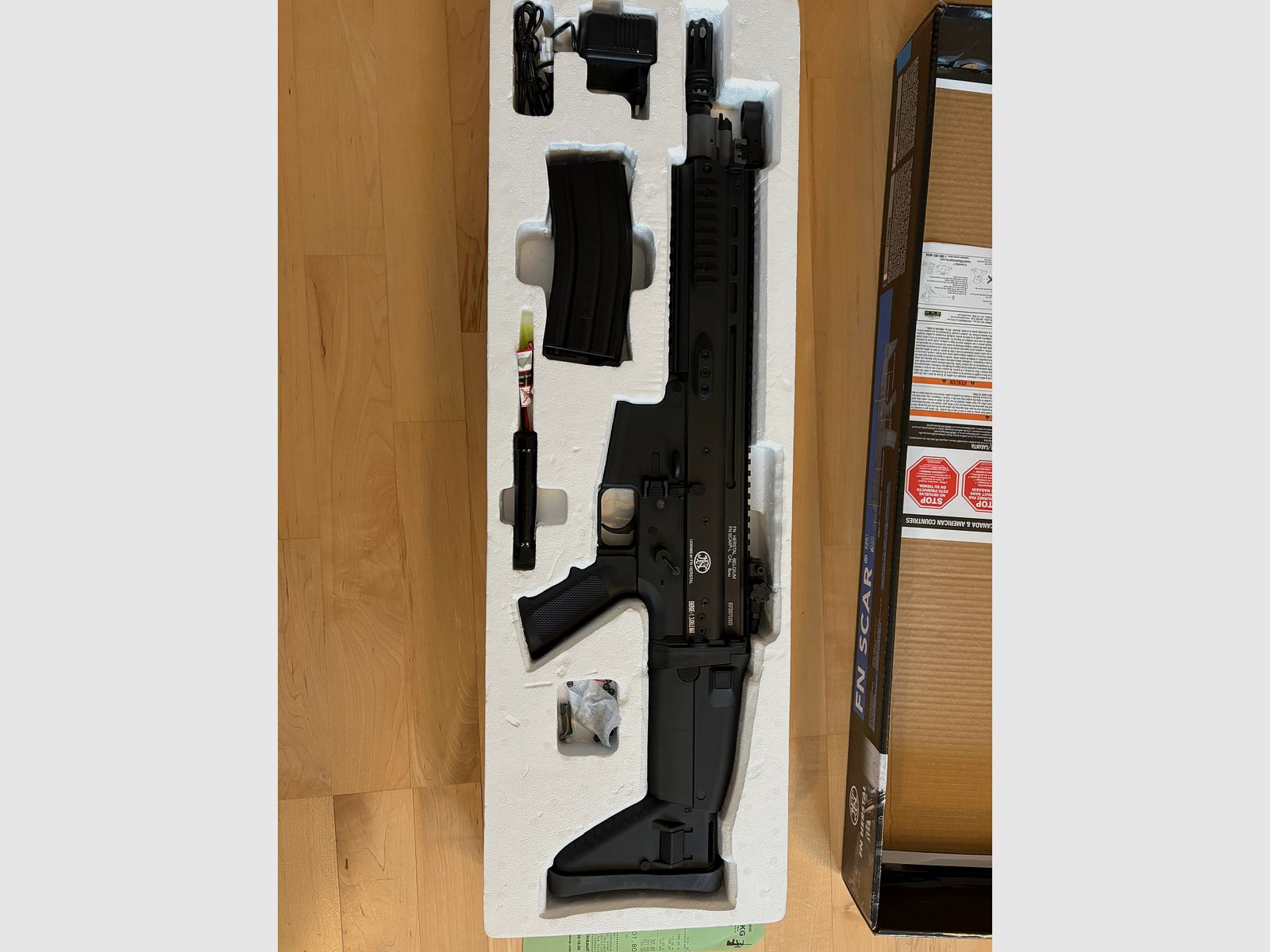 Softair Cybergun FN SCAR AEG, Cal. 6mm BB, imagen 3 de 4
