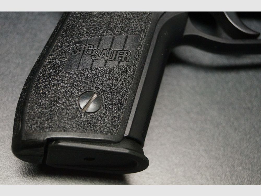 Sig Sauer P228, immagine 3 di 6
