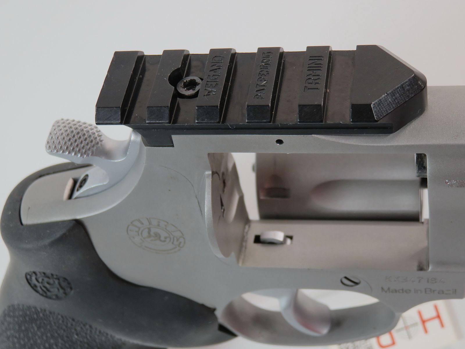 Neuwertiger Revolver Taurus Tracker Competition PRO 6" mit Weigand-Picatinny-Schiene und Hogue-Griff