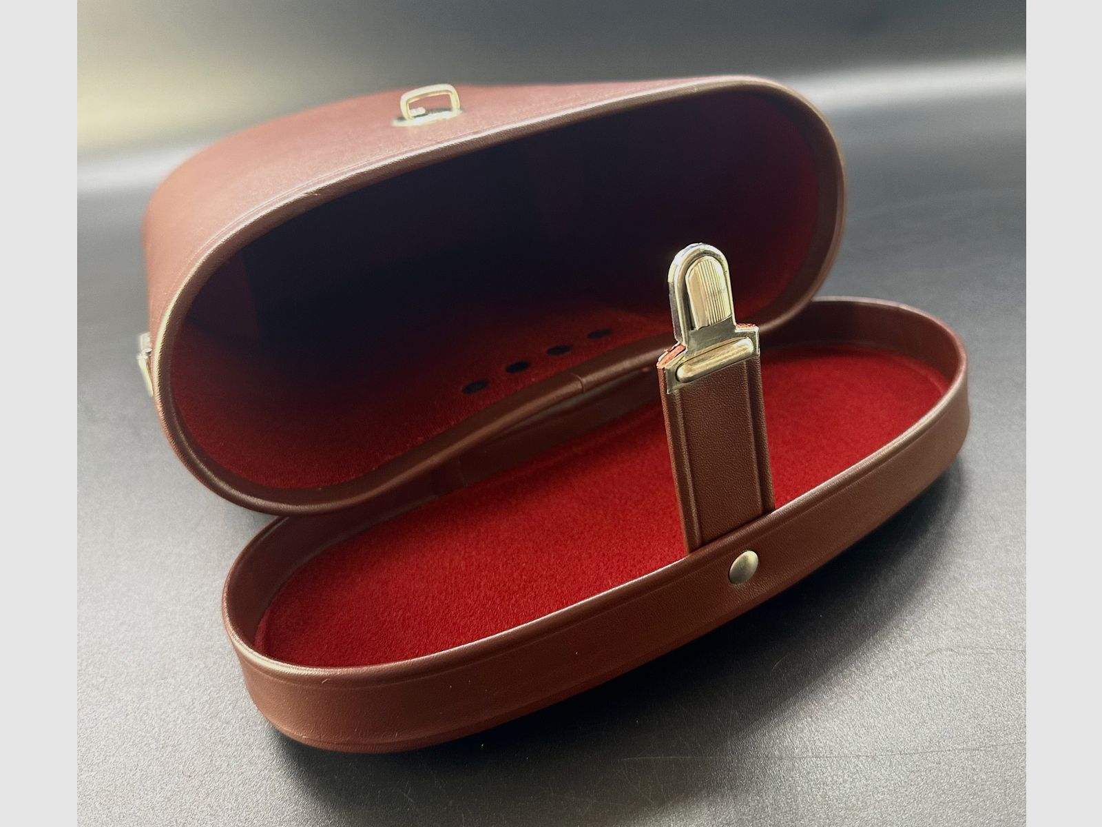as new binocular case pouch for Carl Zeiss 7x50 10x50 15x50 brown leather interior dimensions 7x19x17 cm, image 4 of 4