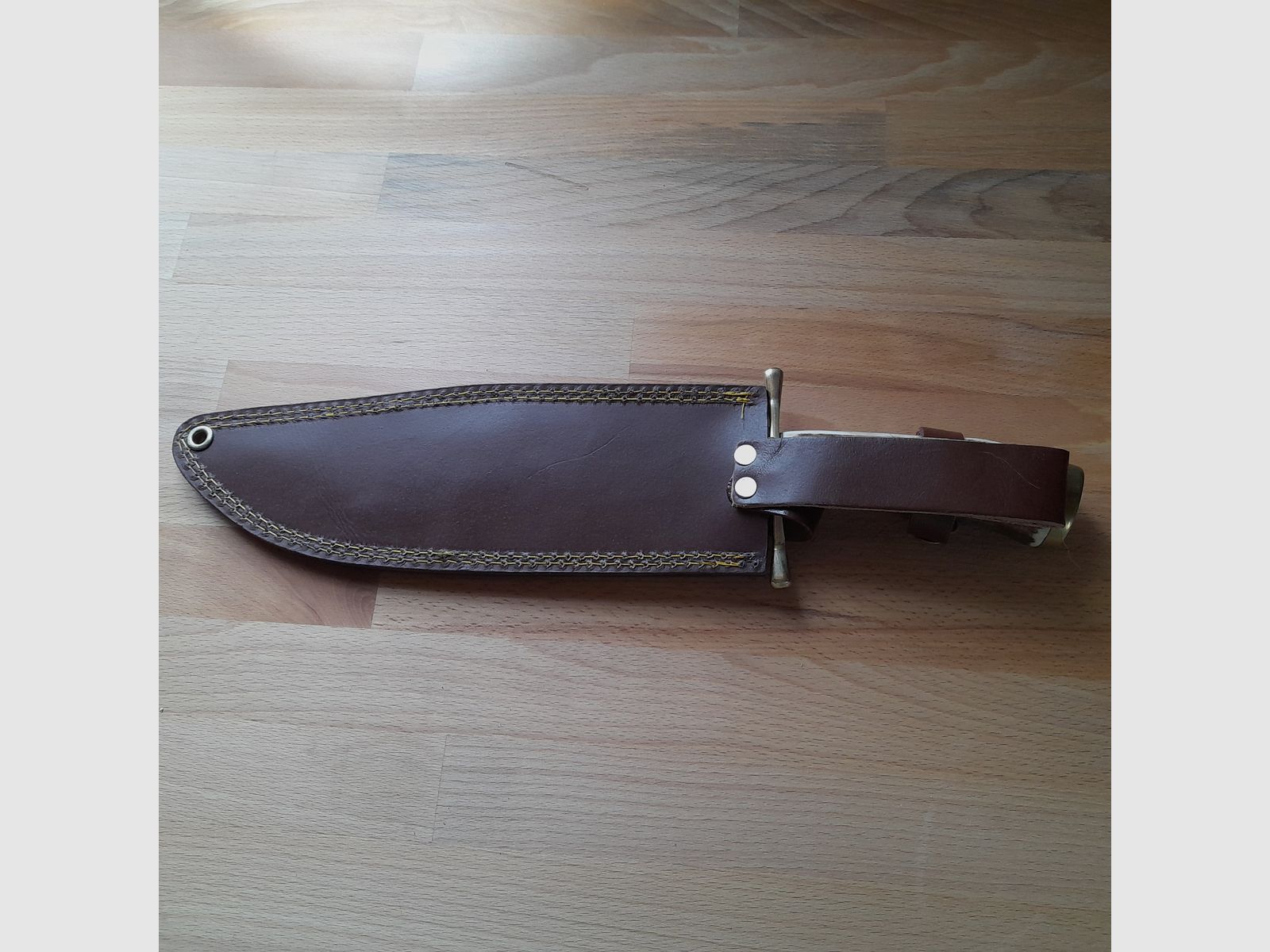 Damast Hirschfänger mit Lederscheide und Hirschhorngriff      