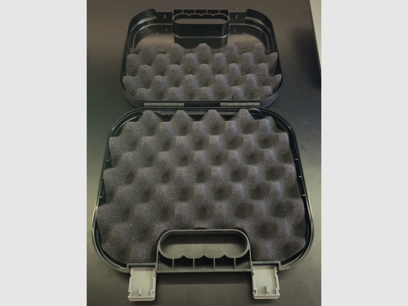 Glock 17 Gen5 Airsoft 4,5mm Diabolo + Original Glock Koffer + 1 Packung Spitzkopfdiabolos