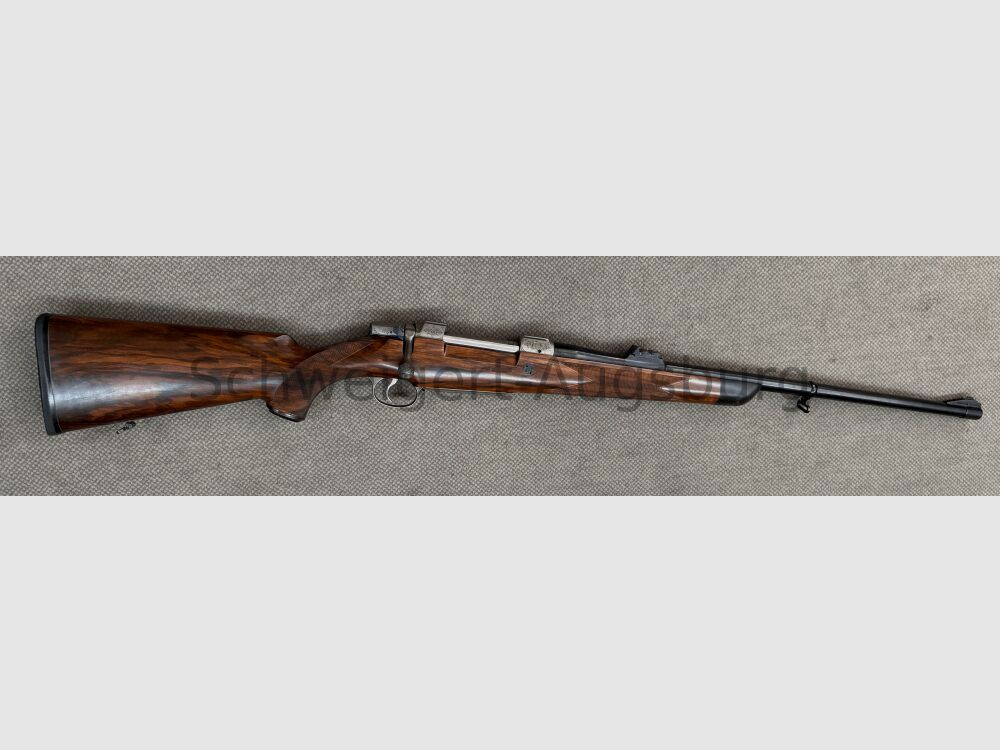 Brünner Custom Made Repetierbüchse, graviert .375H&H