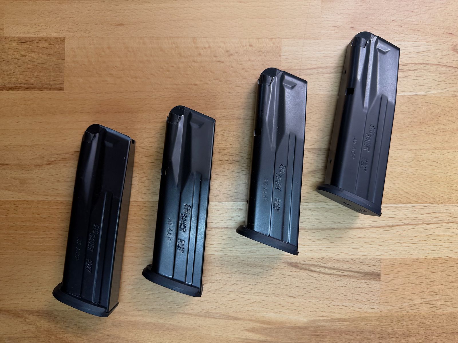4 Stück Magazine SigSauer 227, Kaliber .45 ACP, 10 Schuss  - NEU