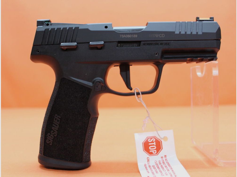 SIG Sauer Handgun .22lr SIG Sauer P322 4" barrel, 3-Dot fiber-optic sight, 20 rounds, optics-ready