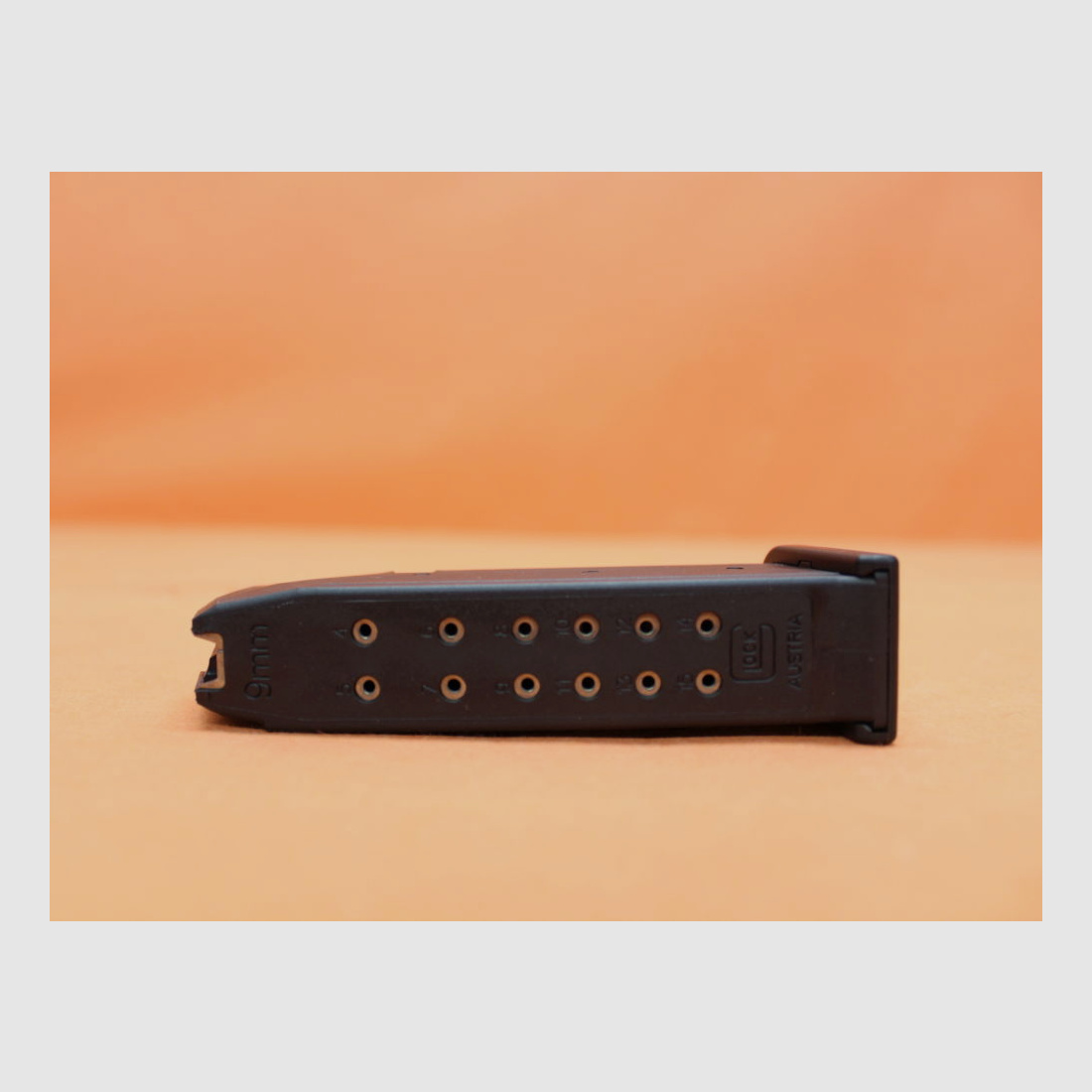 Glock Glock 19: Magazine 15-round 9mmLuger Polymer Black (9mmPara/9x19)