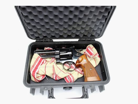 Smith & Wesson 29-2 mit 4" Lauf .44RemMag