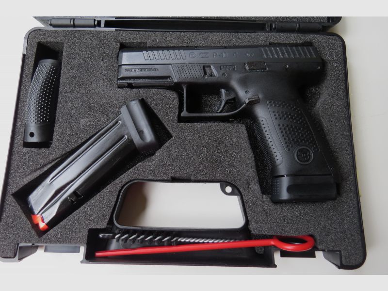 Neue Brünner CZ P10-C Kal. 9mm Para mit 3 17er Magazinen