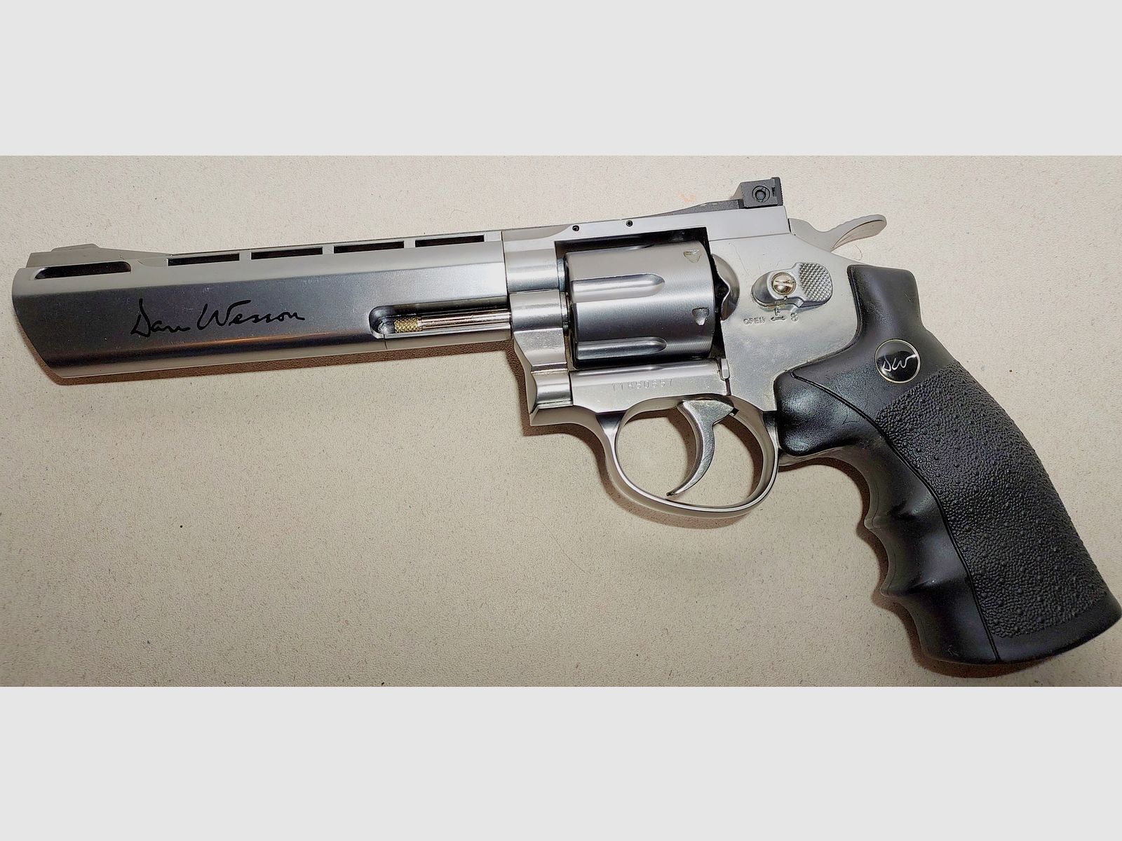 Dan Wesson 6" Revolver 4,5 mm Stahl BB Co2 Silber (P18)
