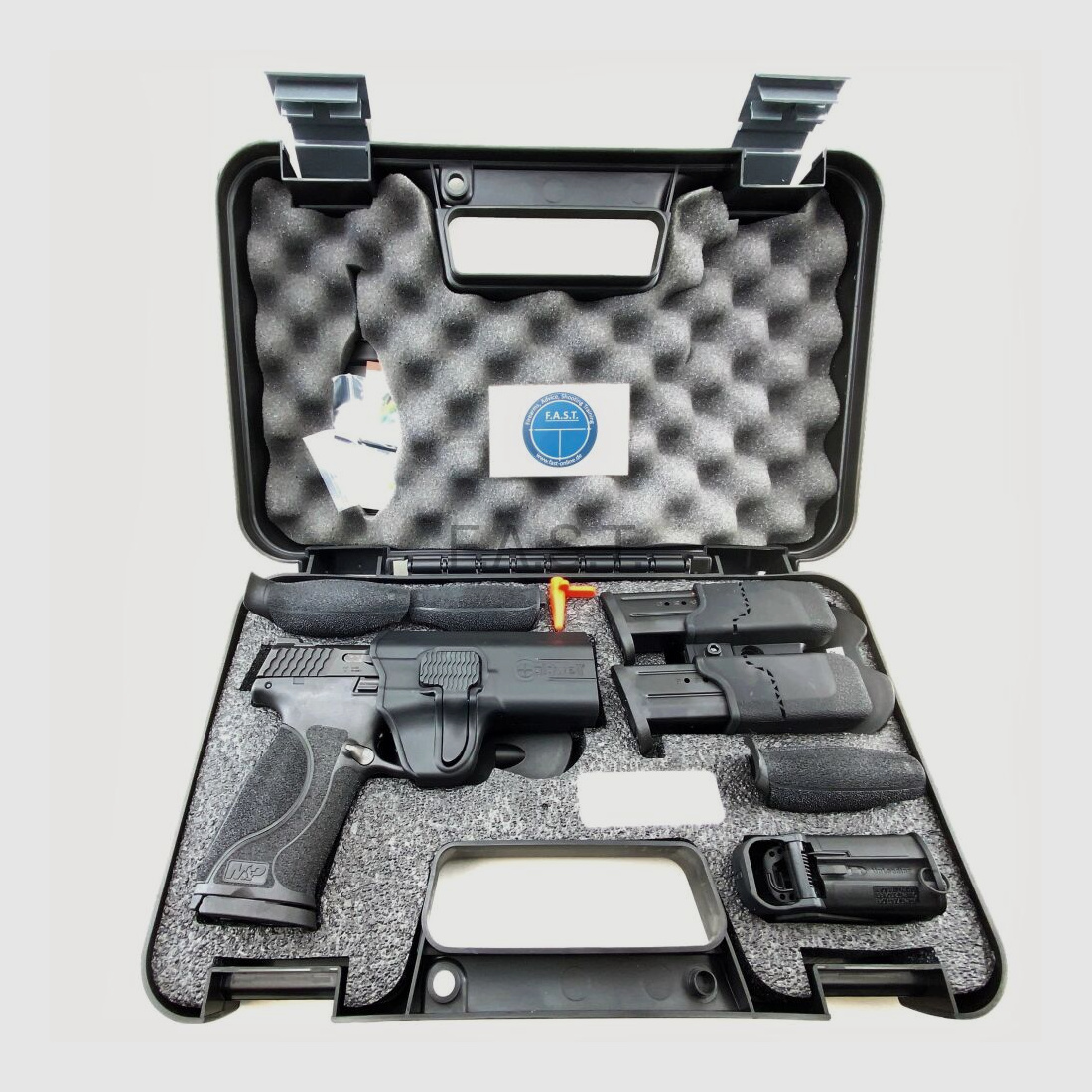 Smith & Wesson	 S&W Mod. M&P 9 M2.0 "Carry & Range Kit