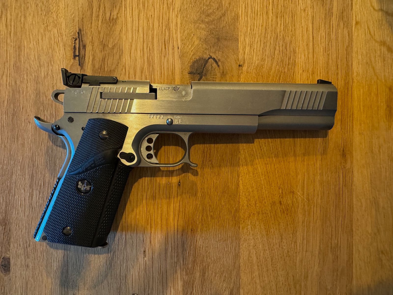 KPS Omega Match – .45 ACP + 9 mm Wechselsystem, je 2 Magazine