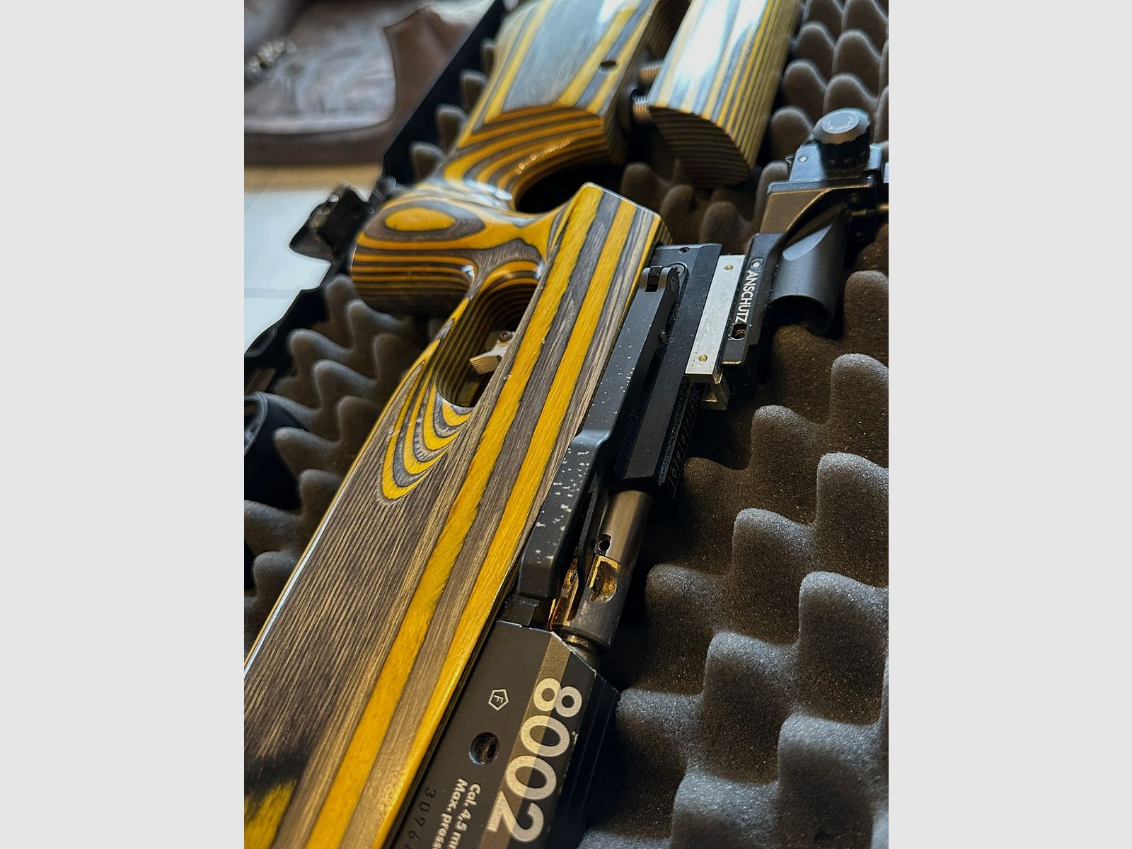Anschütz 8002 Jugend Match Luftgewehr m. Kartusche bis 3/2027