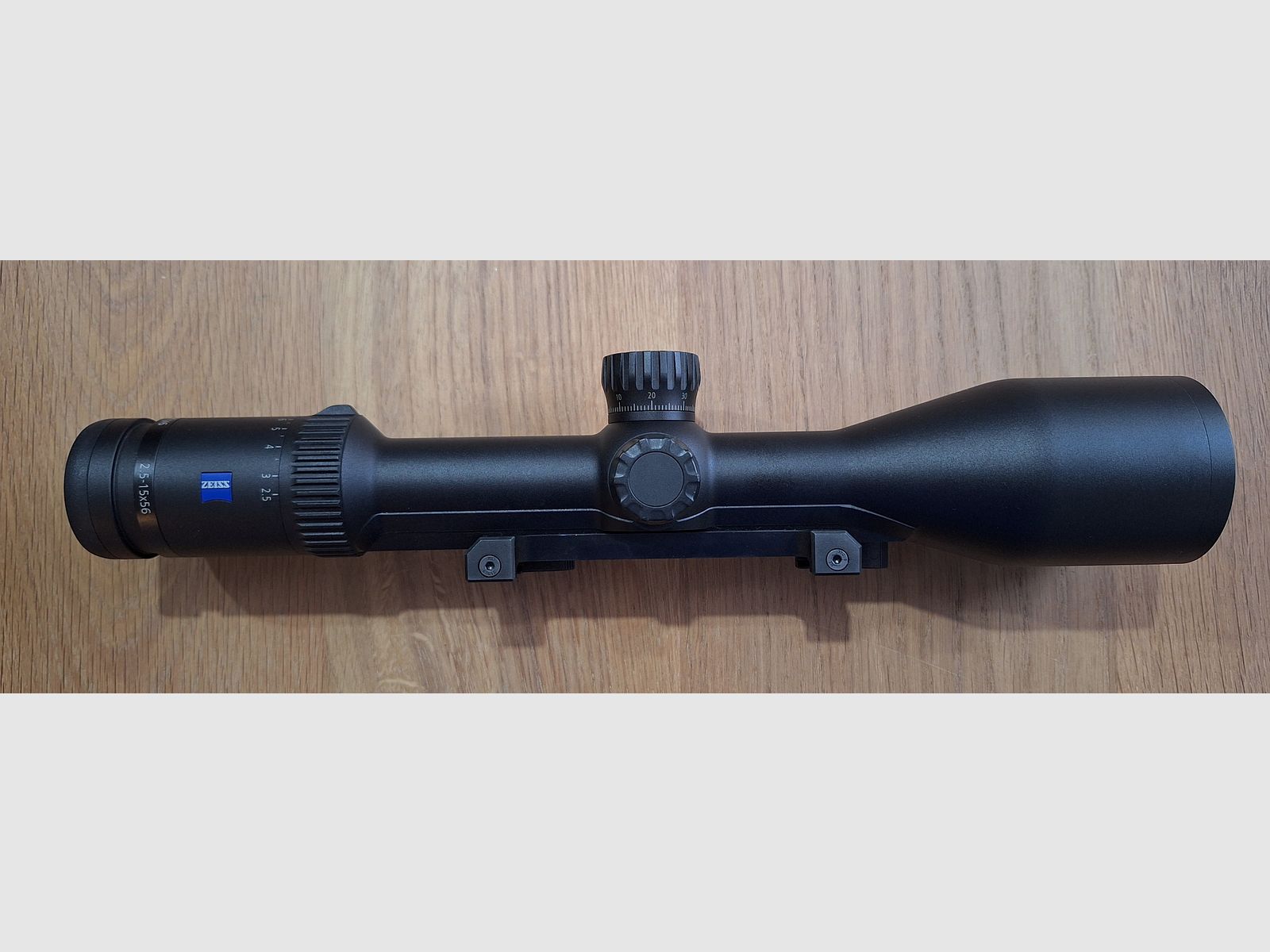 ZEISS Zielfernrohr Conquest V6 2,5–15x56 M mit ASV und Schiene 