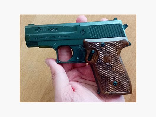 Alte Röhm RG 300 Schreckschuss Pistole Kal. 6 mm Knall Flobert