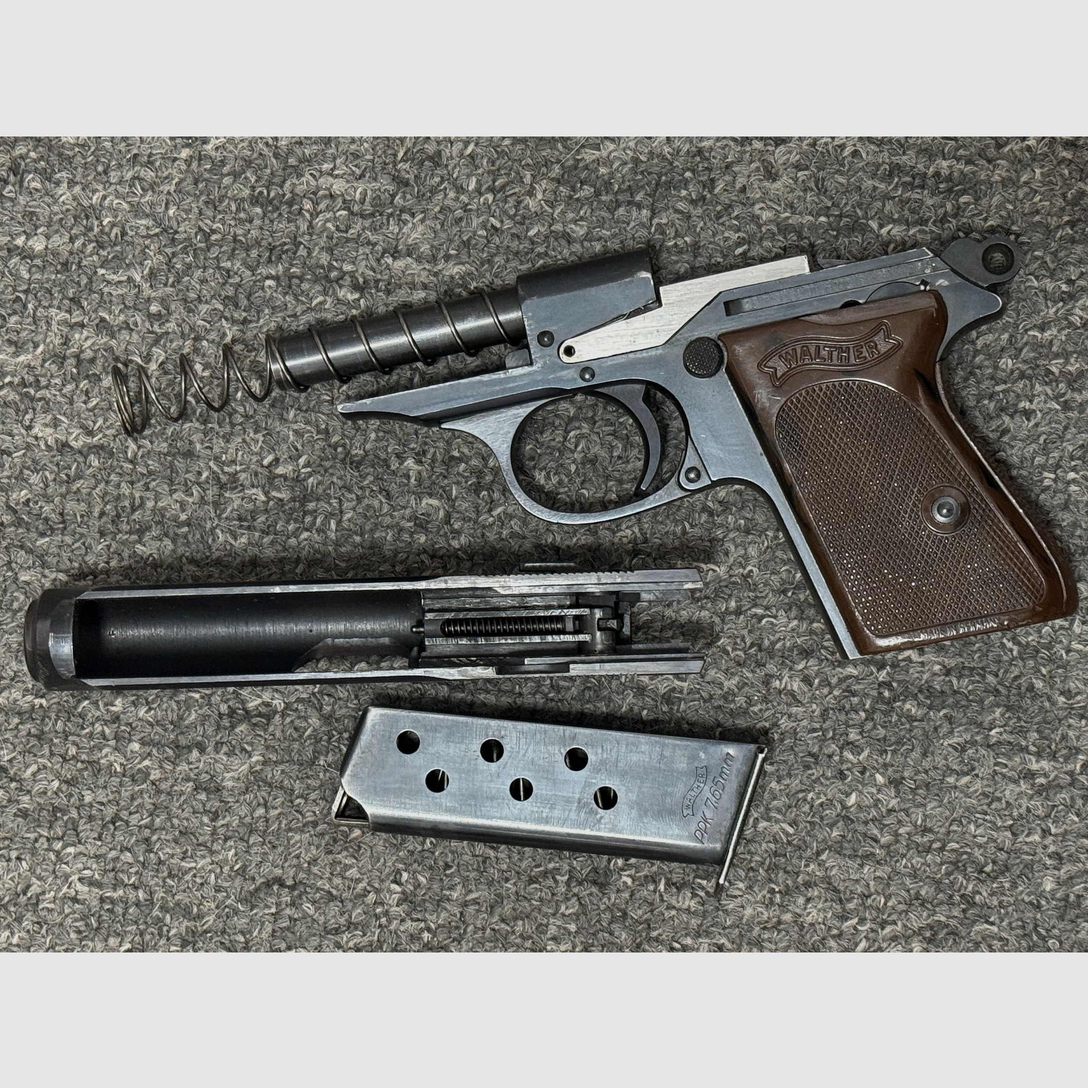 Walther PPK 7,65mm von 1966 mit 2 Magazinen, Bild 3 von 4