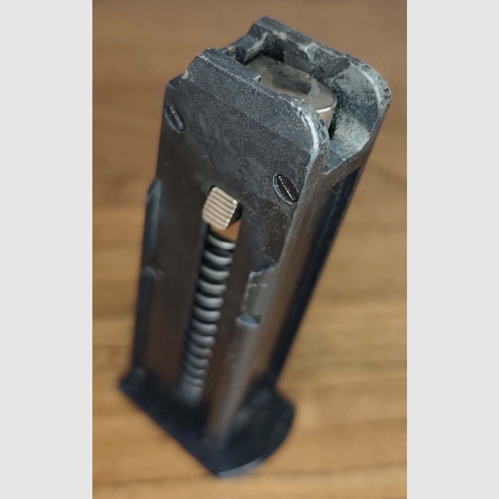 Weihrauch HW 94 Magazin + Wadi Supra Pfefferpatronen