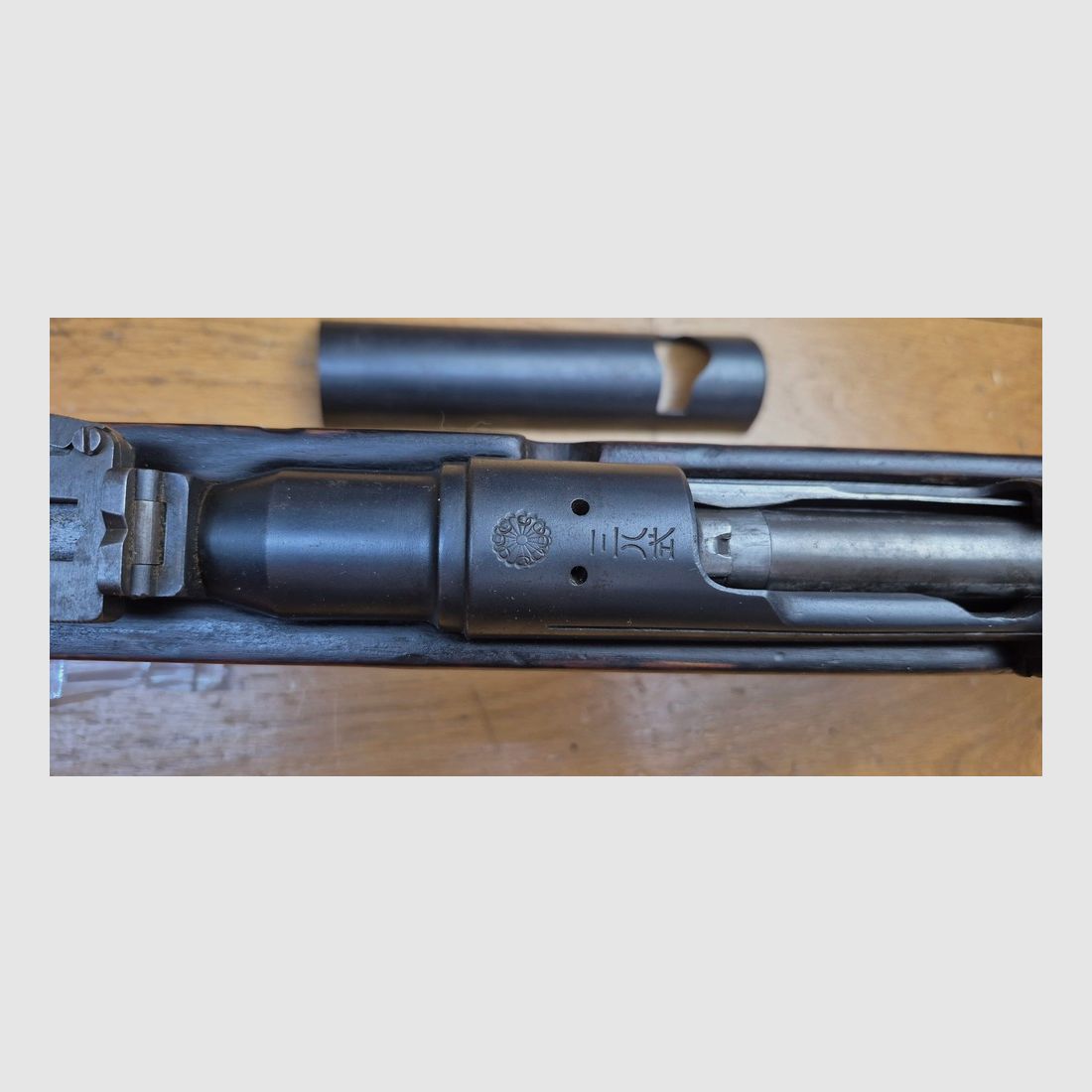 Sehr schönes japanisches Gewehr Arisaka Typ 38 – Originalkaliber 6,5×50 – Arsenal von Kokura Ende 1939 – Thailand-Bestellung von 1940 – Originalbrünierung zu 99% – Mechanik und Lauf sehr gut – Schöne Markierungen – Bajonettanschluss – TBE +, Bild 1 von 34