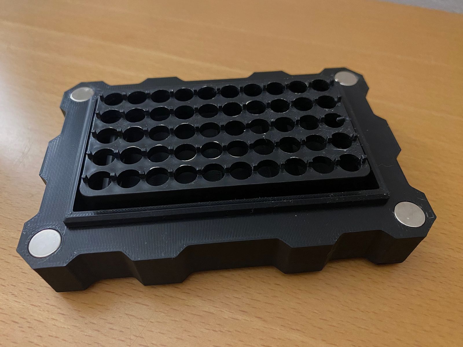 Magnet box/ammunition box .22LR for 50 shots