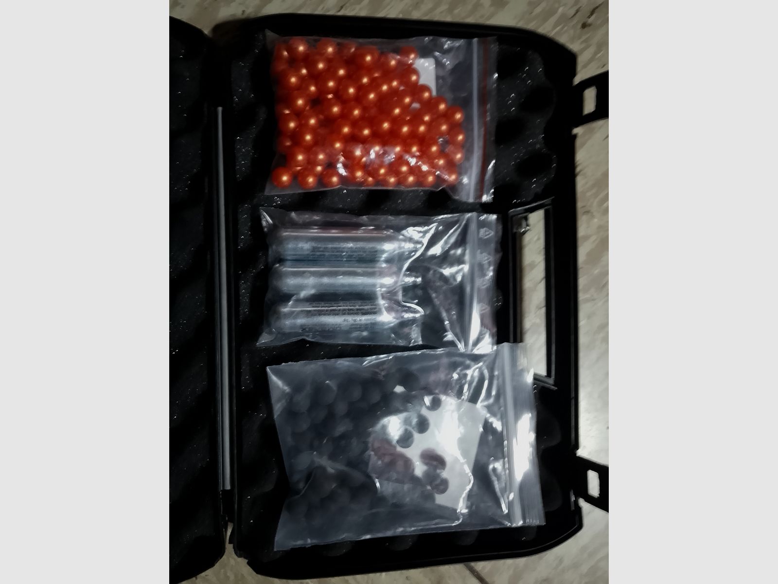 Walther p99 cal .43 RAM Markierer CO2 Kapseln Reinigungstool Koffer Paintballs Rubberballs Set 