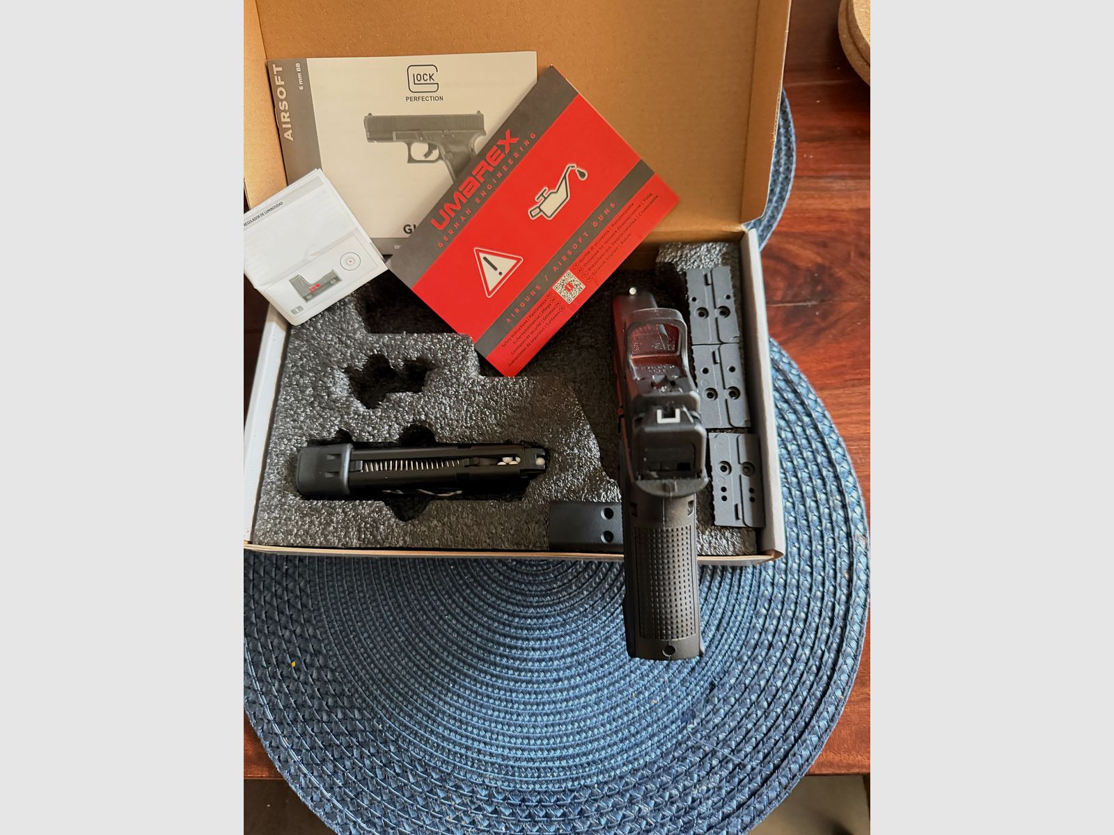 Umarex GLOCK 19 Gen5 MOS GBB 6 mm BB Airsoft avec viseur RDS8, image 2 sur 6