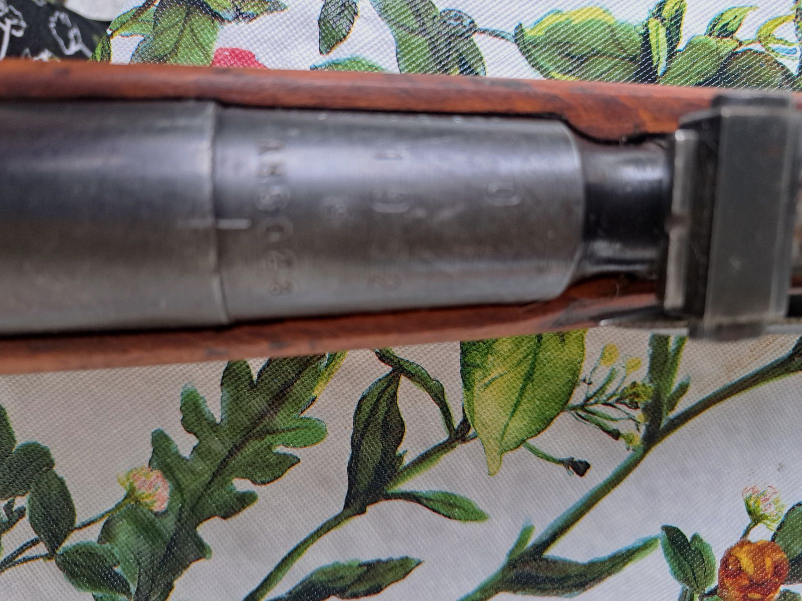 Brünner (CZ) ZH 104 Poldi acero especial con visor de punto rojo Docter