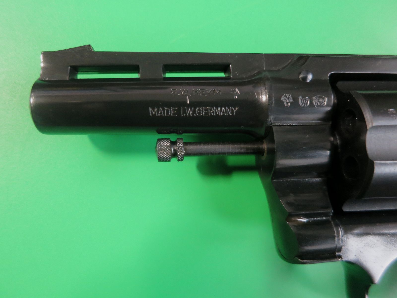 Revolver Heym Model Detective, caliber 22 Magnum, .22 WinMag, falling game revolver, like new #73