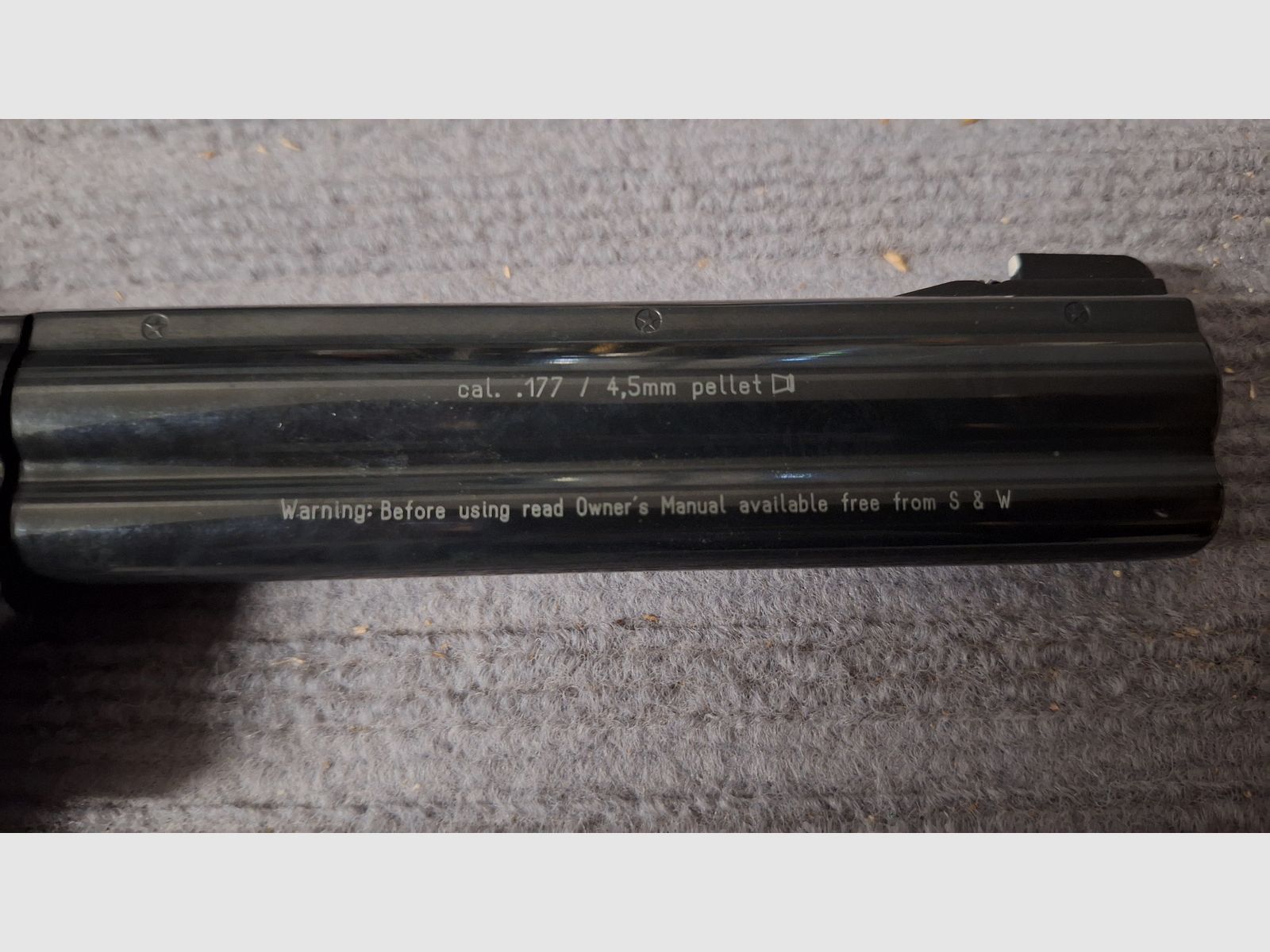 Smith & Wesson 586 - 6 pollici brunito 4.5mm Diabolo